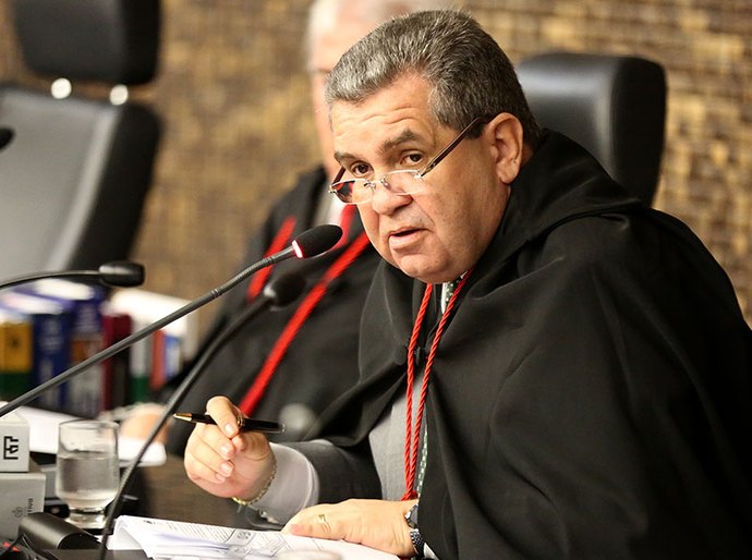 Presidente do TJ/AL recebe título de cidadão de Santana do Ipanema
