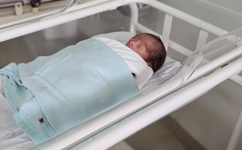 Novembro Roxo: Rede de Saúde de Arapiraca se destaca em cuidados ao bebê prematuro