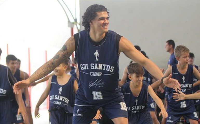 Gui Santos assinará contrato de três anos com os Warriors, diz imprensa americana