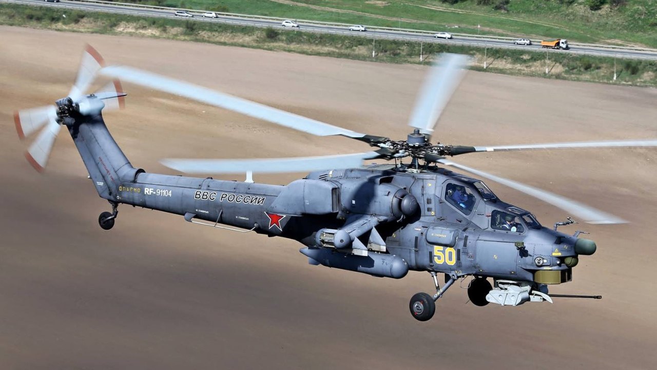 Helicóptero militar russo cai e tripulação inteira morre