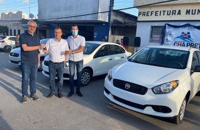 Deputado Sérgio Toledo entrega veículos para a Saúde de Chã Preta    