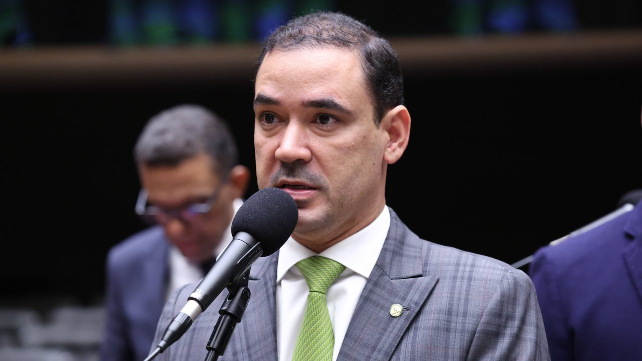 Vicentinho Júnior é eleito governador do estado do Tocantins