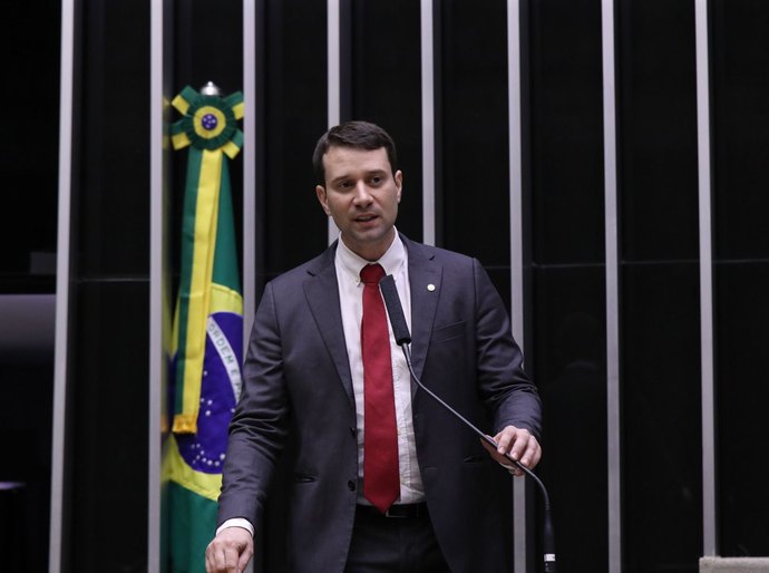 Deputado Daniel Barbosa enaltece personalidades alagoanas em artigo sobre o Dia Internacional da Mulher