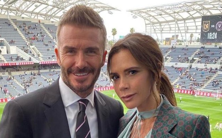 Victoria e David Beckham comemoram 21 anos de casamento