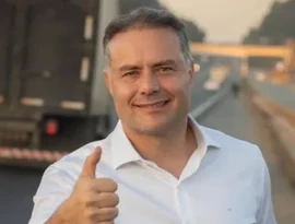 Renan Filho abre vantagem sobre JHC e se aproxima de 50%, aponta pesquisa