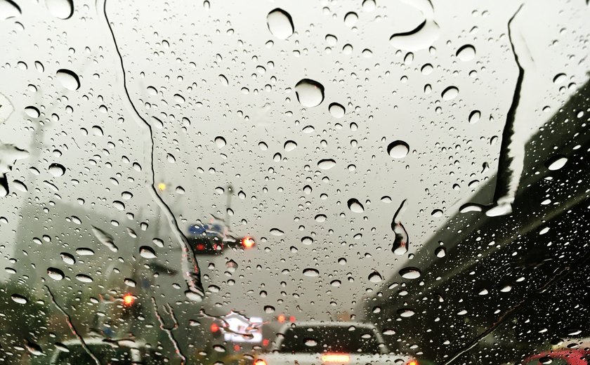 Alagoas tem alerta de chuvas intensas nesta semana