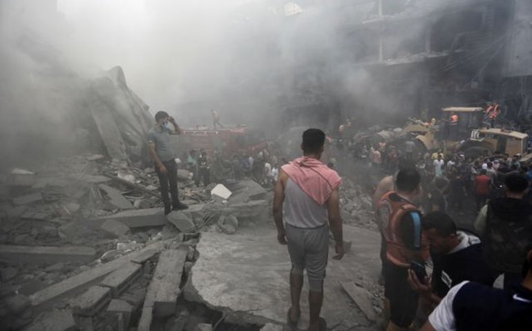 O Natal ‘sombrio’ em Gaza enquanto Israel continua bombardeando a região
