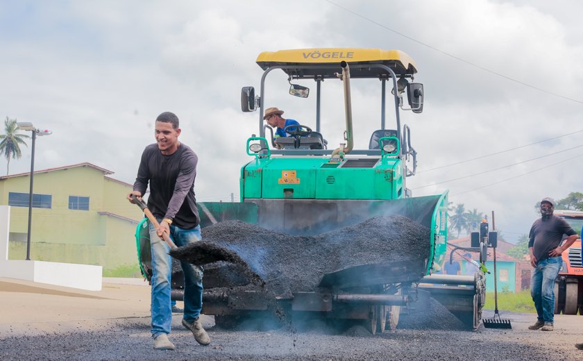 Programa Pavimenta Coruripe retoma obras no Conjunto Joaquim Beltrão: 26 ruas serão beneficiadas