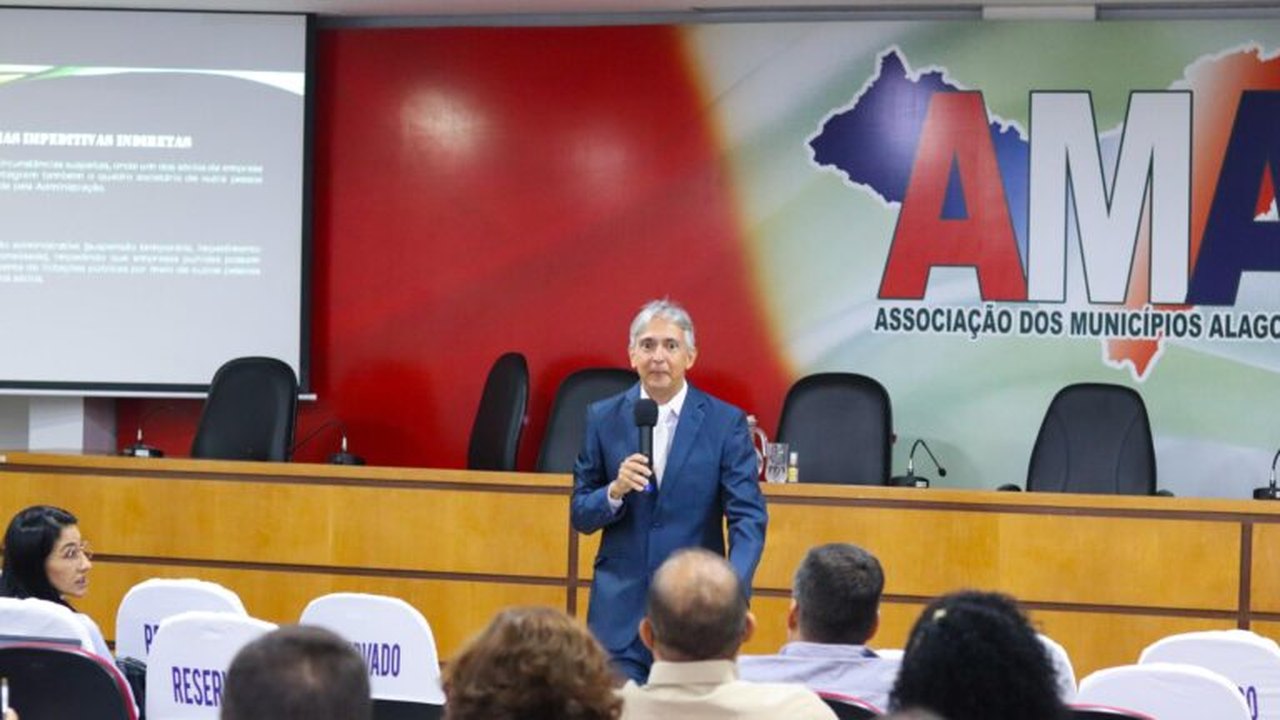 AMA encerra 2º módulo do curso Licitação na Prática e abre inscrições para última etapa da capacitação