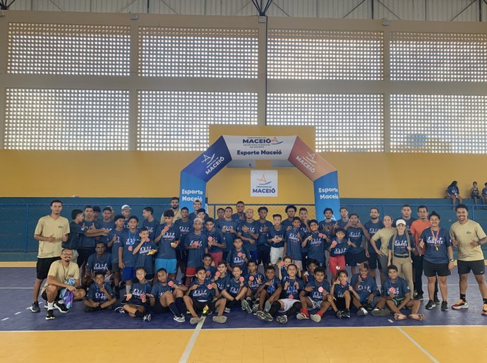 Prefeitura leva torneio de futsal ao Jacintinho e fortalece esportes na capital