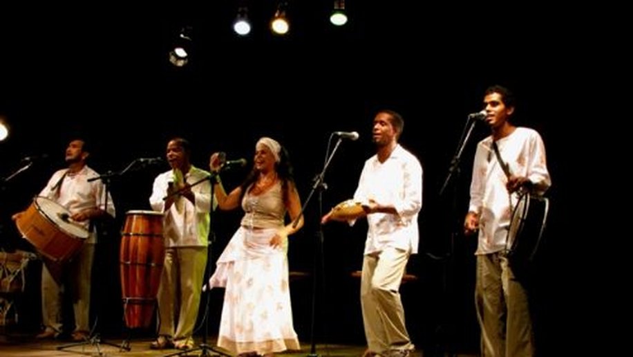 Teatro Deodoro é o Maior Barato apresenta o grupo Dona Mariquinha