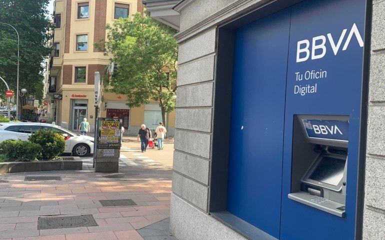 BBVA supera último obstáculo para adquirir o banco Sabadell por US$ 17,4 bilhões