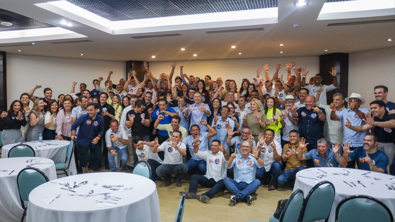 Paulo Dantas reúne mais de 80 prefeitos e mostra força em apoio a Renan Filho
