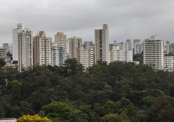 Desabamento de teto de empresa mata uma pessoa na Grande São Paulo