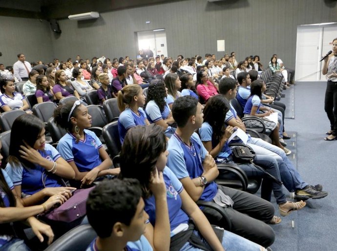 Esmal abre inscrições de palestrantes para o Cidadania e Justiça na Escola