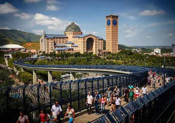 Atropelamentos matam dois romeiros a caminho de Aparecida