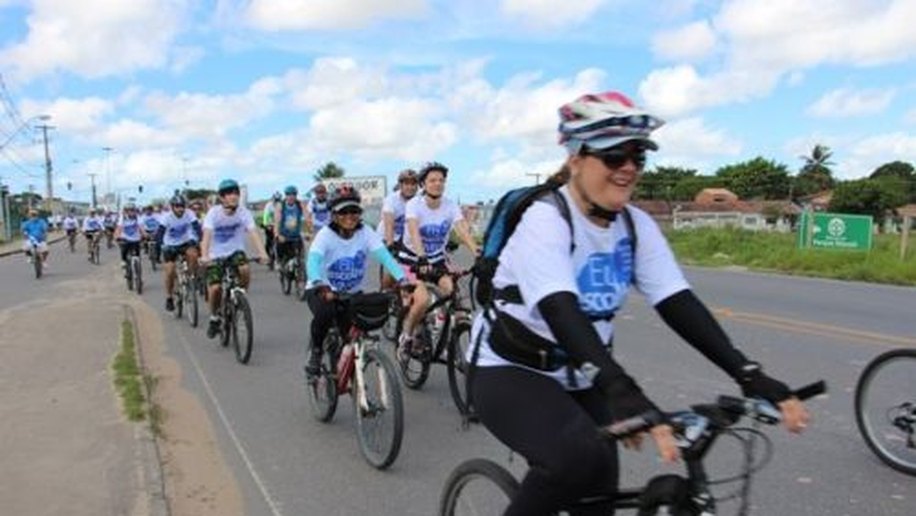 Mensagem contra as drogas percorre Maceió 'a bordo' de bicicletas