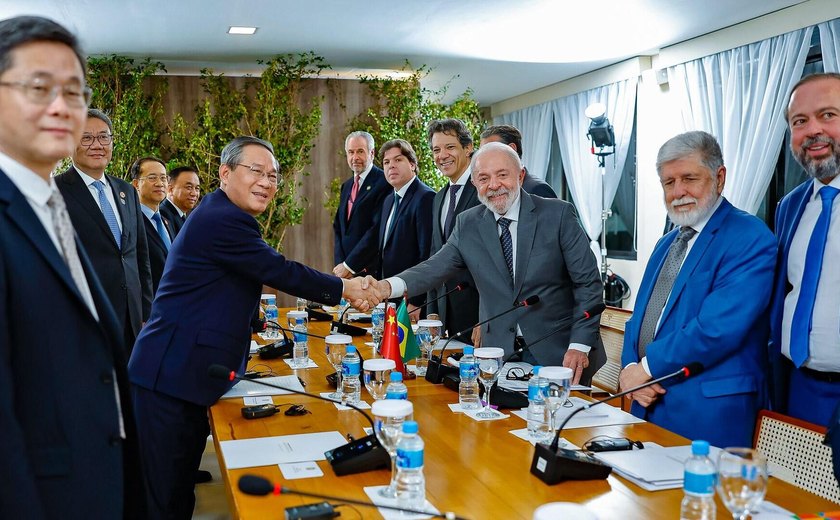 Brasil e China vão desenvolver satélite conjunto para ampliar monitoramento climático