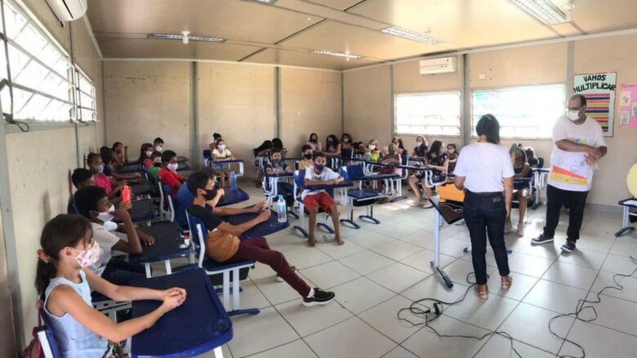 Aluna da rede municipal de Branquinha é medalha de prata na Olimpíada Brasileira de Robótica. Outras três alunas também foram destaque