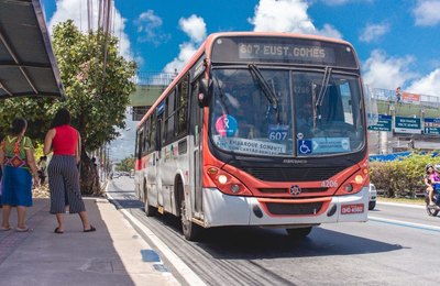 Confira as alterações nas rotas de ônibus com a volta às aulas presenciais na Ufal, na próxima segunda (21)