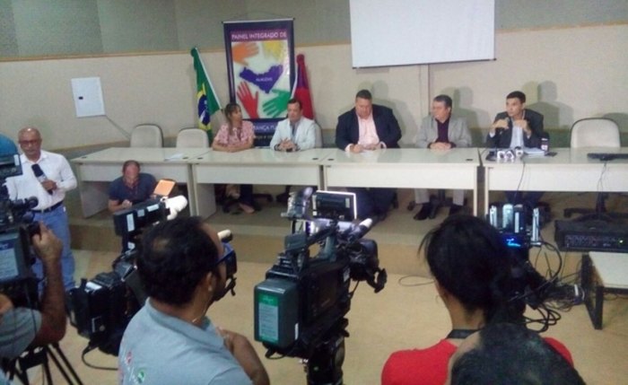 Cúpula da Secretaria de Segurança Pública de Alagoas: entrevista à imprensa/ Agência Alagoas