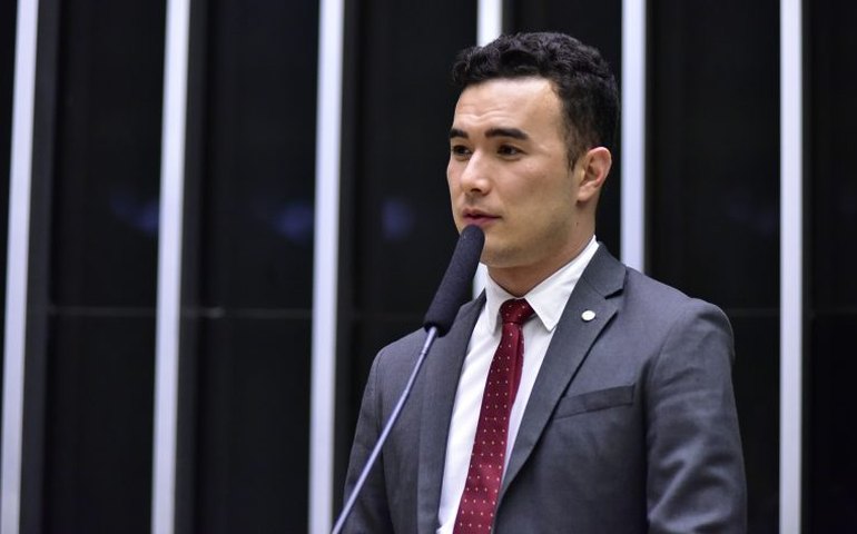 Proposta prevê multa para os clubes por atos de racismo em estádios