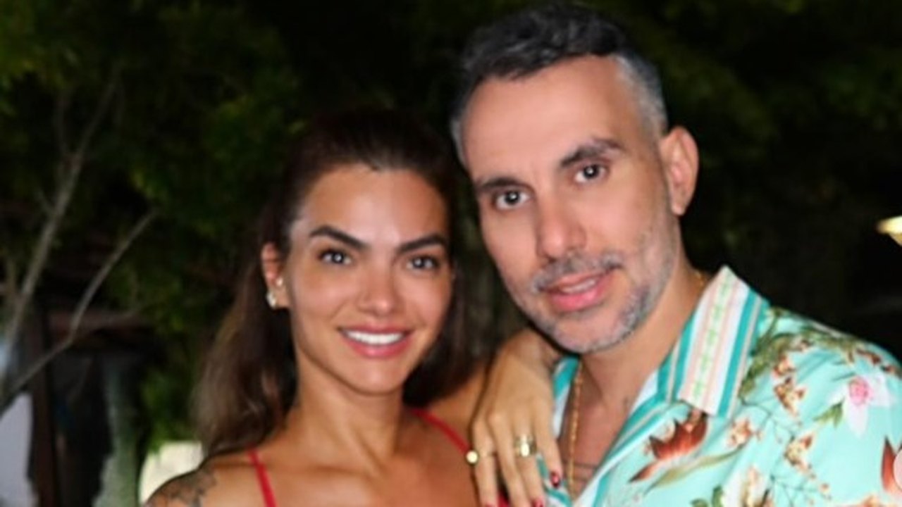 Marido de Kelly Key, Mico Freitas recebe alta após AVC: 'Um dia de cada vez'