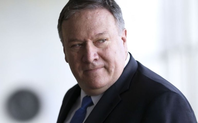 Em Israel, Pompeo pede cautela a novo governo