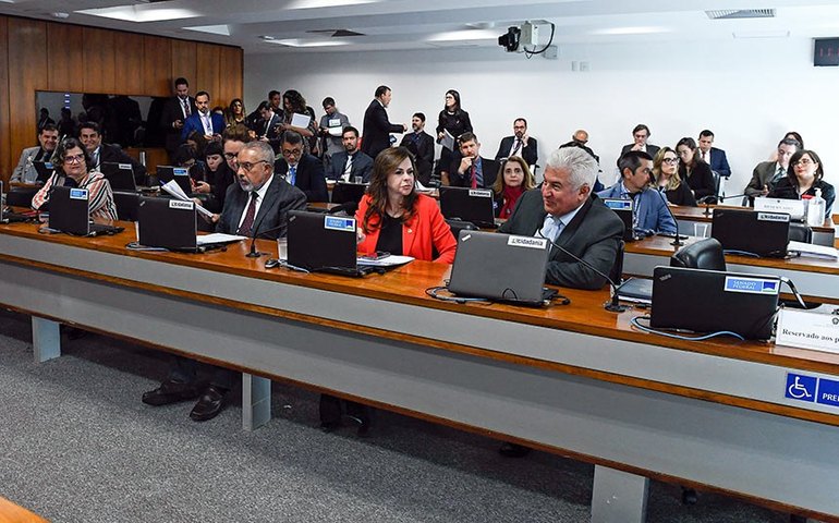 Comissão aprova criação da Frente da Educação Profissional e Tecnológica