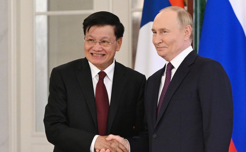 Rússia planeja estabelecer trânsito ferroviário com Laos através da China, diz Putin