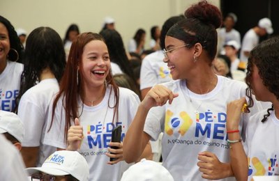 Quase 73 mil alunos de Alagoas recebem 4ª parcela do Pé-de-Meia a partir desta quarta (26)