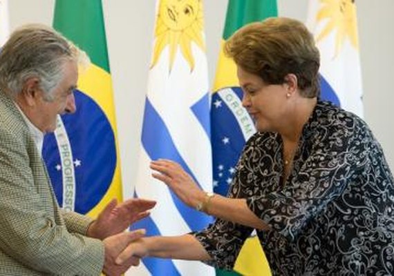 Dilma e Mujica discutem integração regional