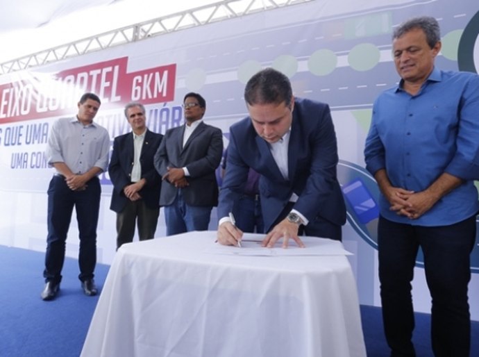 Em dia histórico, Renan Filho dá início ao descongestionamento da Fernandes Lima