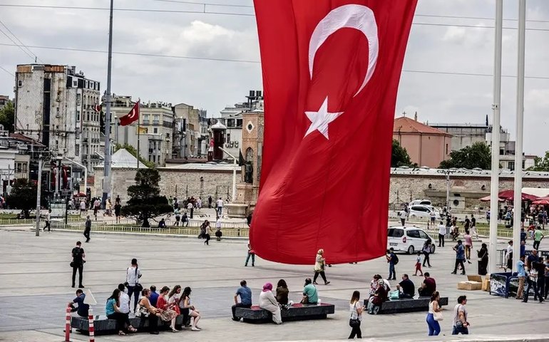 BC da Turquia decide elevar taxa básica de juros, de 17,5% a 25%