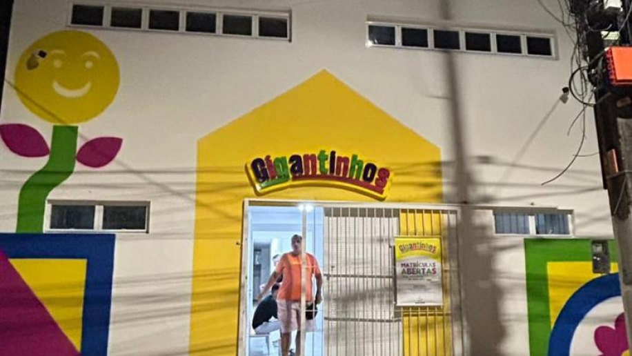 Comunidade do Graciliano Ramos recebe mais uma creche Gigantinho