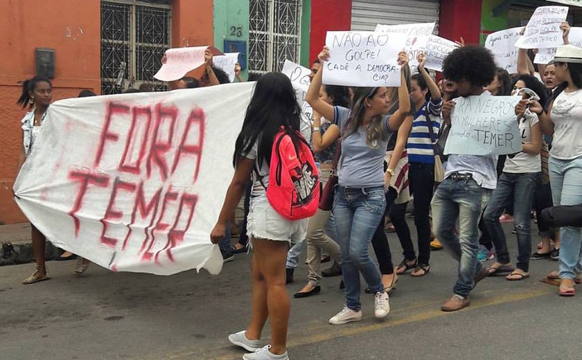 Manifestações pelo Fora Temer reúnem milhares; Estudantes em Palmeira aderem