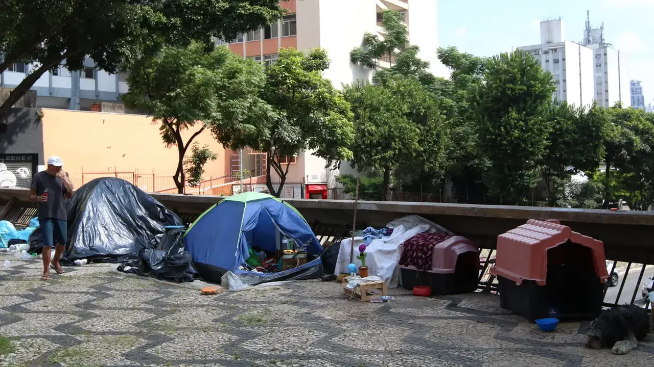 Censo 2022: mais de 4 mil pessoas vivem em domicílios improvisados em AL