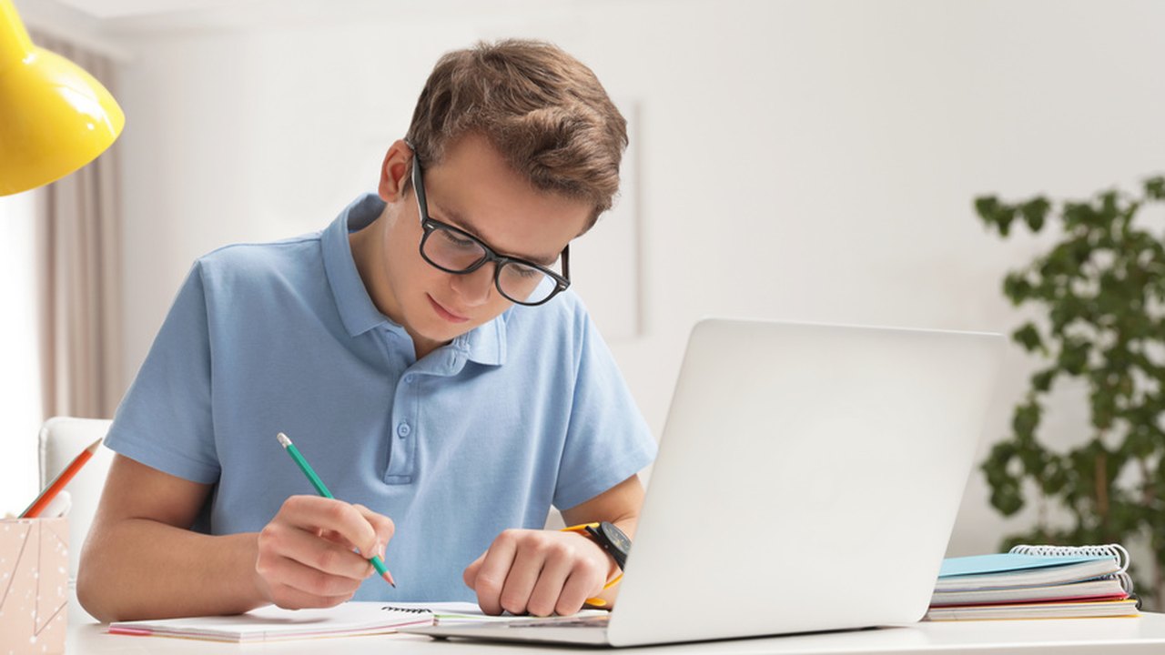 Startup abre inscrições para curso gratuito sobre programação