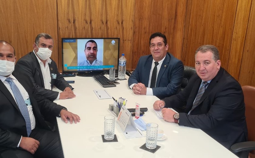 Severino Pessoa recebe prefeitos e reafirma parceria com o municipalismo alagoano