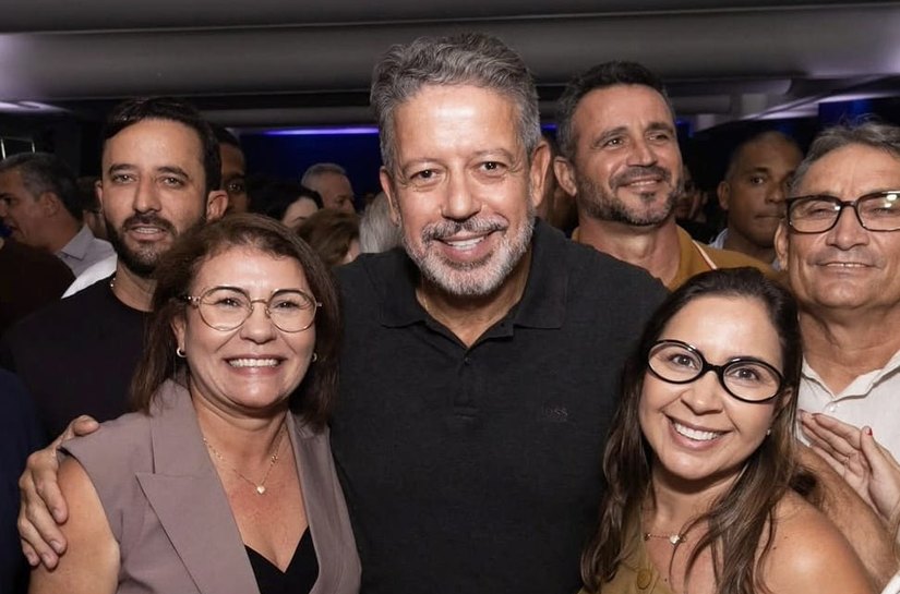 Arthur Lira leva pavimentação a Carneiros e comunidade de Furnas vai deixar décadas de isolamento para trás
