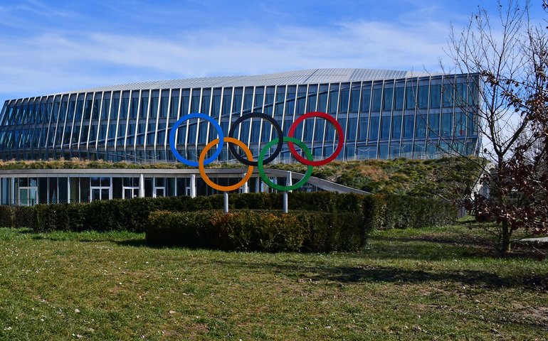 COI volta a criticar teste de gênero imposto a boxeadoras alvos de polêmica em Paris-2024