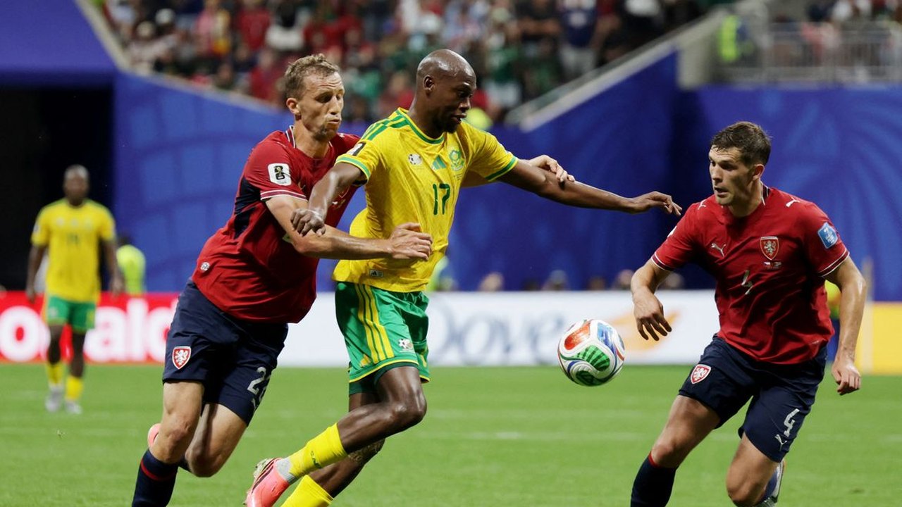 África do Sul sofre gol aos 6 minutos, reage e empata com a República Tcheca