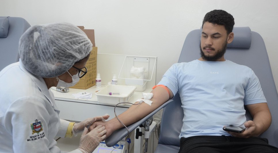 Candidato à doação de sangue deve ter entre 16 e 69 anos de idade e peso mínimo de 50 quilos / Foto: Olival Santos/Ascom Sesau
