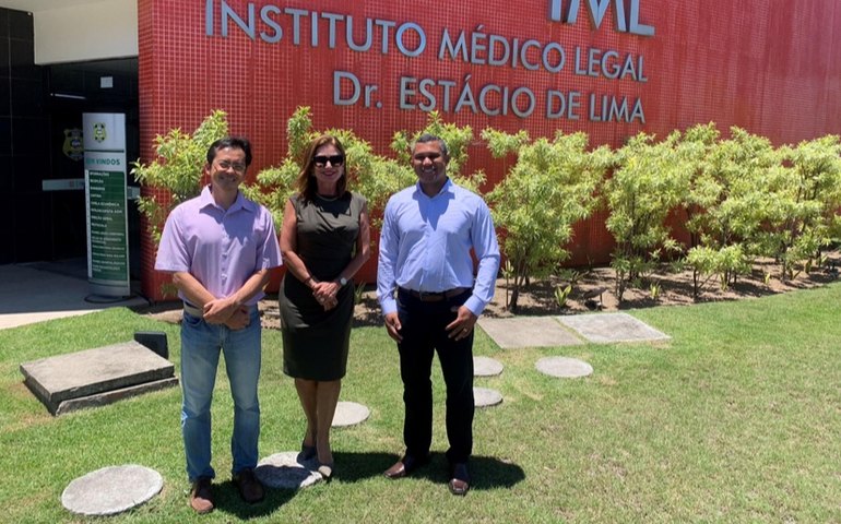 Em visita ao IML de Maceió, promotora de justiça fala da importância do órgão para o sistema de segurança pública