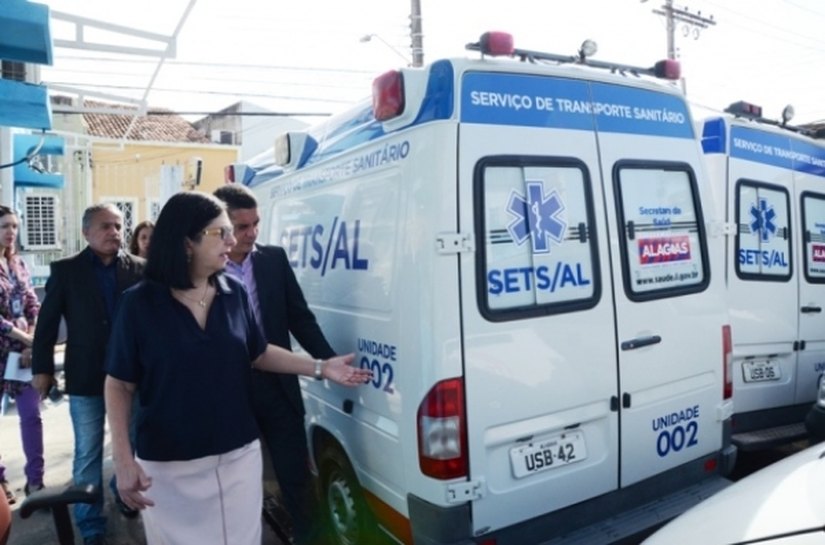 Secretária de Saúde inspeciona novo Serviço de Transporte Sanitário