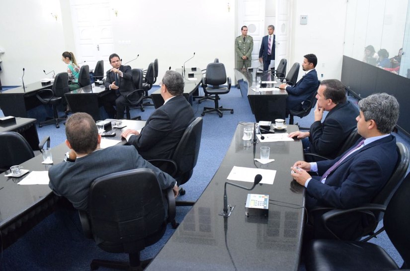 Plenário da ALE realiza amplo debate sobre trâmite de matérias legislativas