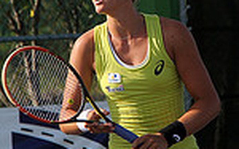 Bia Haddad Maia vence duelo brasileiro no México