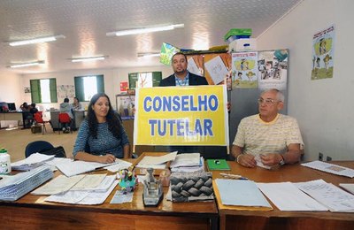 Projeto transfere conselho tutelar do Município para a esfera federal