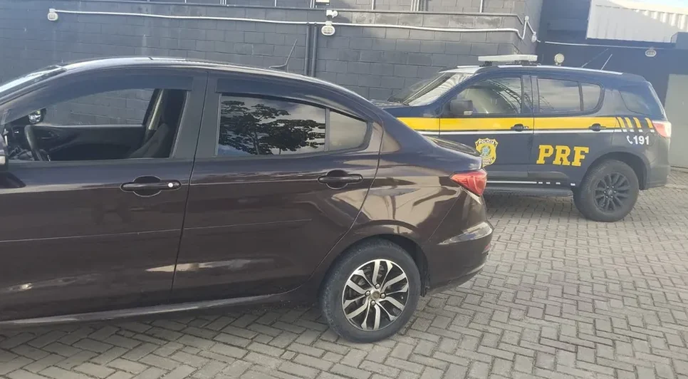 Carros apreendidos pelo PRF. Fonte: Ascom PRF