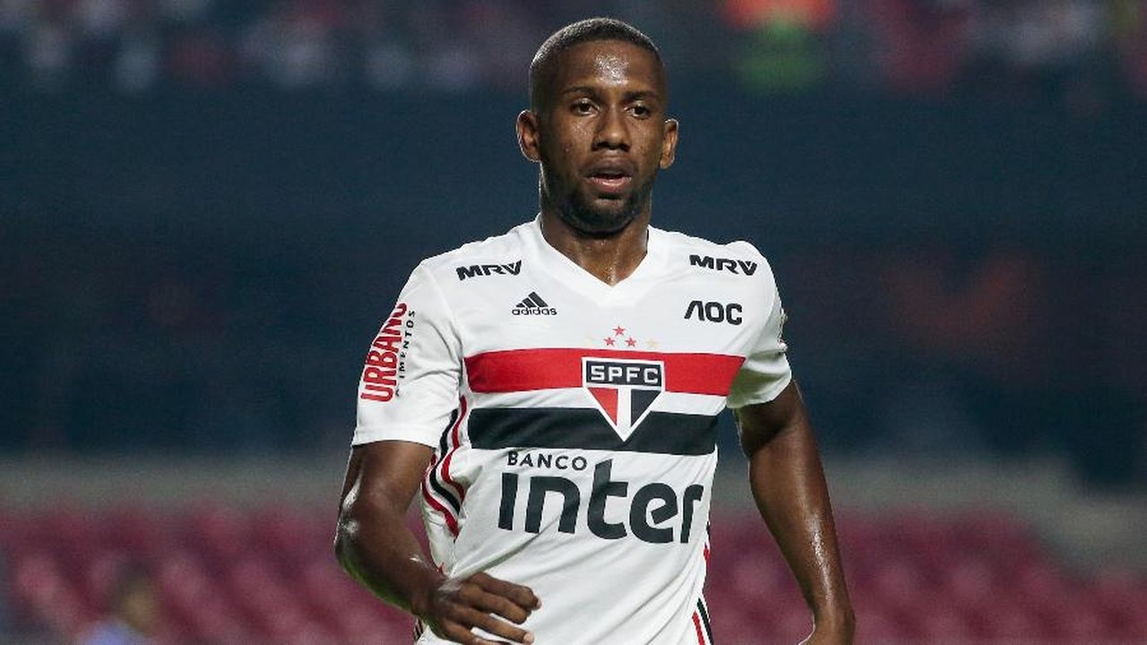 CT do São Paulo é atingido por bomba, mas ninguém é ferido; B.O. é registrado